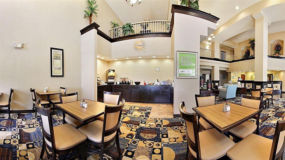 Comfort Suites Clovis Kültér fotó